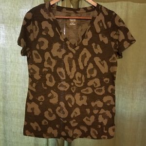 Mossimo v-neck short sleeve shirt